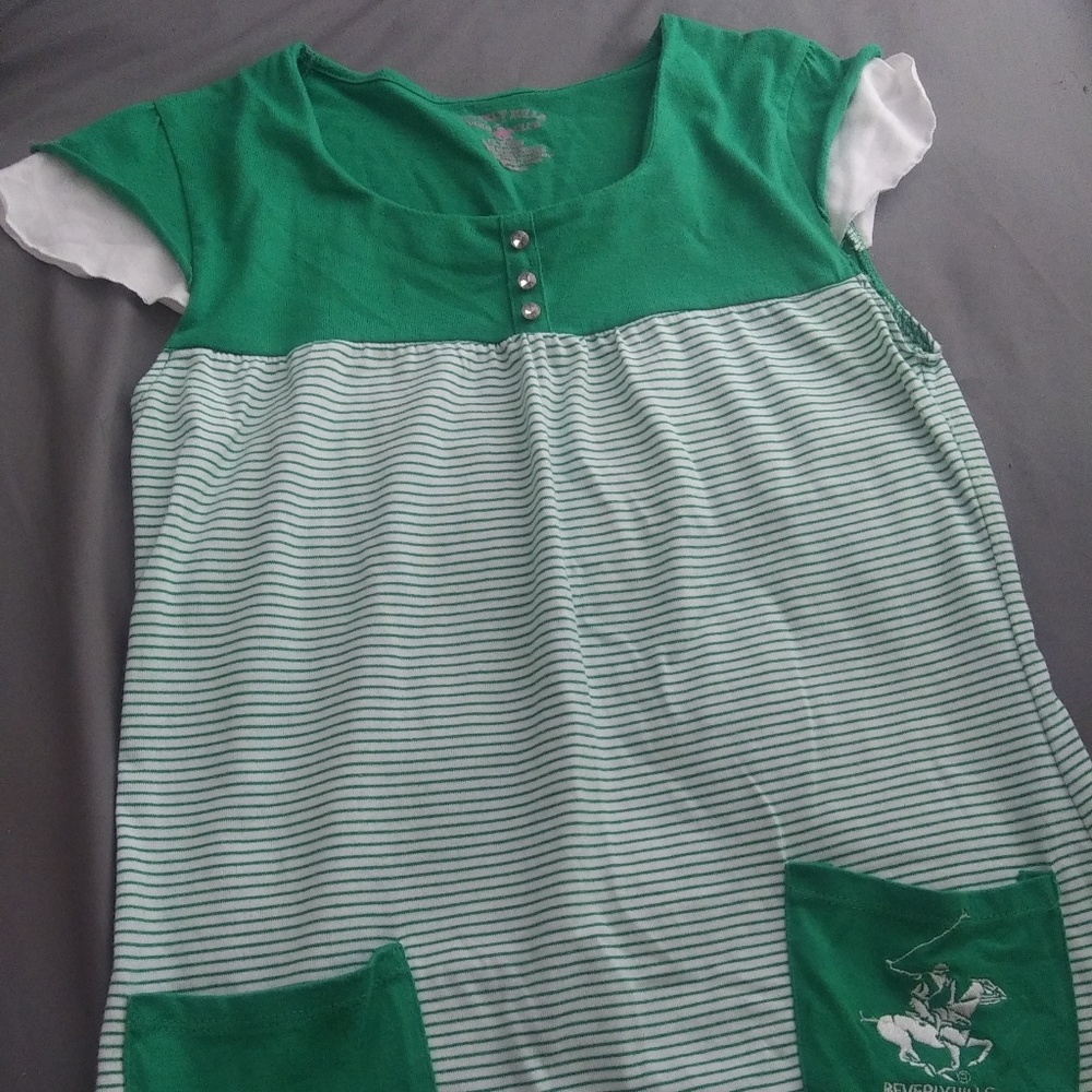 Size 10 Girls' long shirt with pockets